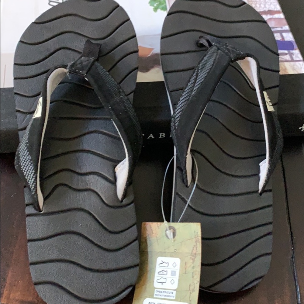 NWT Boys Reef Flip Flops